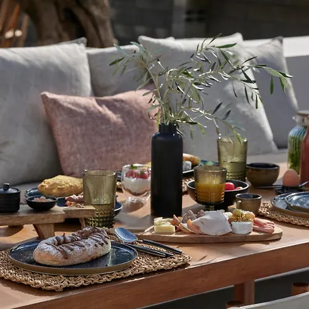 Noero * Lefkada City